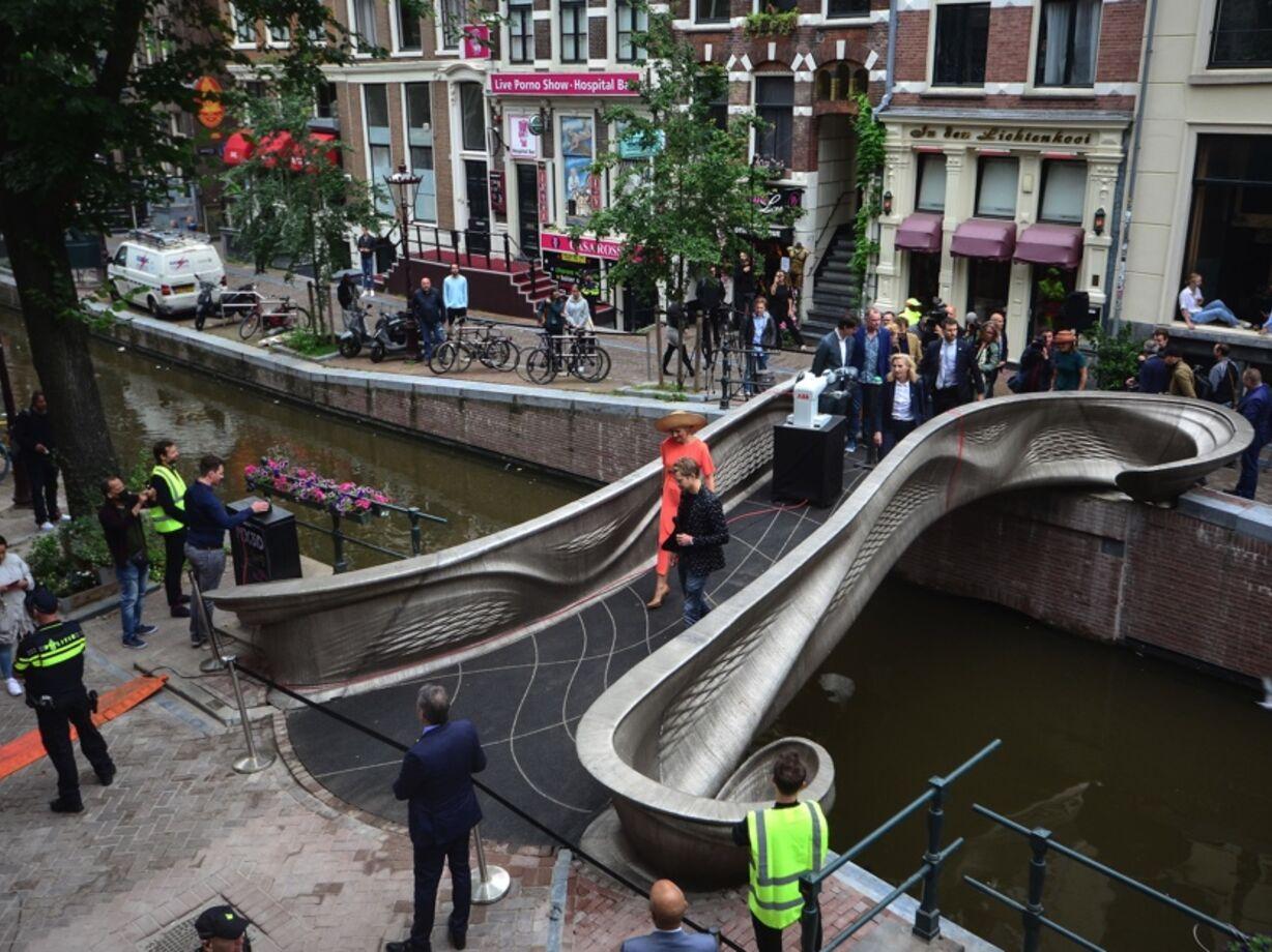 Amsterdam’s 3D-Printed MX3D Bridge and the Future of Smart Infrastructure