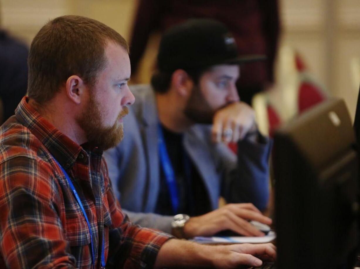 Tips for Putting Together Your AU Schedule: A Guest Post from Alex Lobos