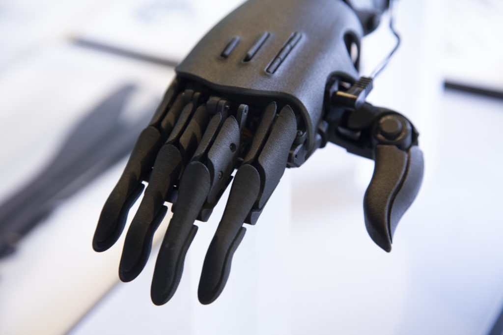 democratizing-robotics