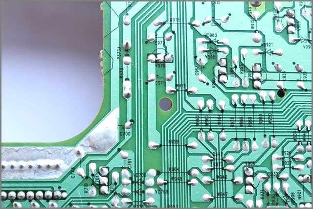 zoomed-in-pcb